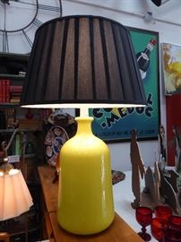 Fun yellow MCM lamp