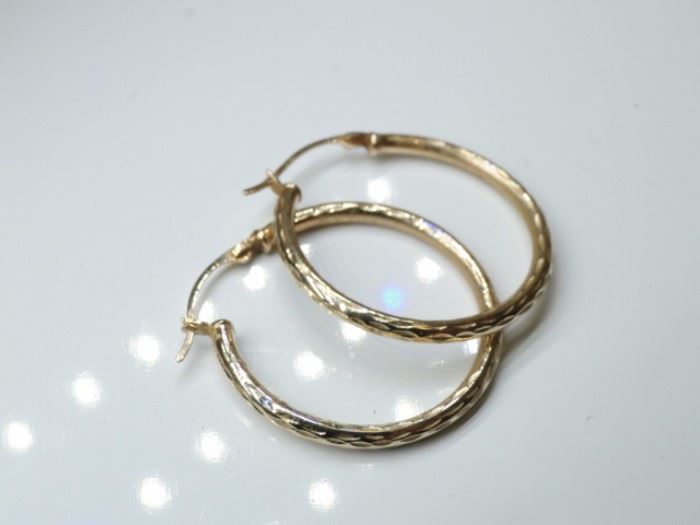 10k Yellow Gold Hoop Earrings