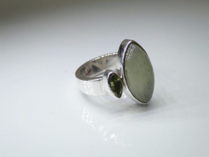 Silver Ring w Aventurine Peridot Gemstone Ring