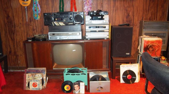 Vintage Stereo, Boombox and records AND great old TV