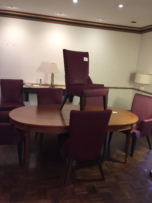 Dining table by Drexel.   Eight dining room chairs.....todays style!!!