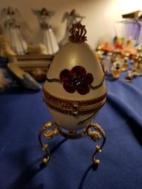 Egg Jewelry Box
