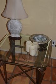 table lamp only item available for Saturday purchase