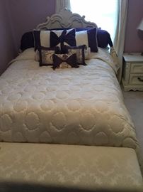 Stanley Queen Bed Set