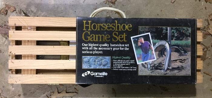New Horshoe Game Set