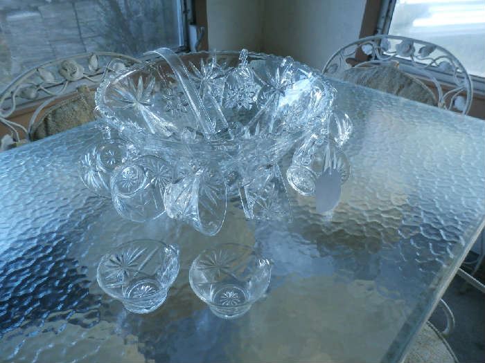 VINTAGE PUNCH BOWL WITH CUPS AND HANGERS