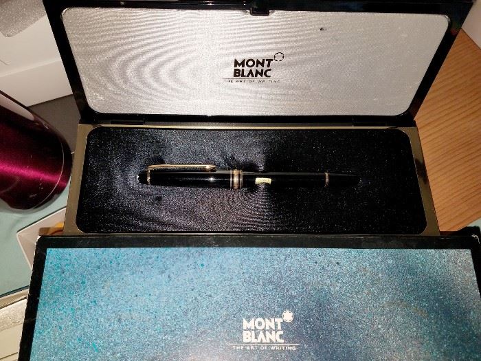 Mont Blanc quill pen with 14k nib