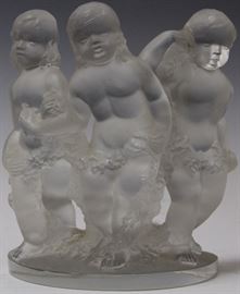 9000 - LALIQUE FROSTED GLASS FIGURE, 8" H