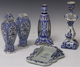 9312 - LOT OF (5) EARLY BLUE AND WHITE POTTERY, (2) DELFT