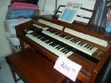 ELECTRIC ORGAN