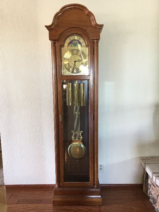 Grandfather clock 