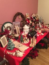 It's three rooms of Christmas!