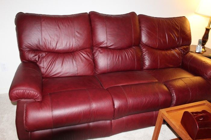 Elegant recliner sofa - red