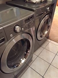 LG washer and Dryer Like new!