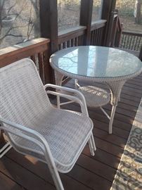 Outdoor table and 4 chair