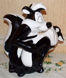 Pepe Le Pew Cookie Jar