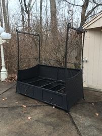 Outdoor canopy bench