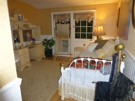 Great Young Girls Bedroom Furniture