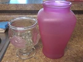  2 vases clear and pink glasshttp://www.ctonlineauctions.com/detail.asp?id=666489