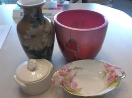 . 4 items, ceramic vase, pink ceramic vase  http://www.ctonlineauctions.com/detail.asp?id=666583