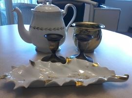  5 items, Shelley tea pot, Limoges  http://www.ctonlineauctions.com/detail.asp?id=666619