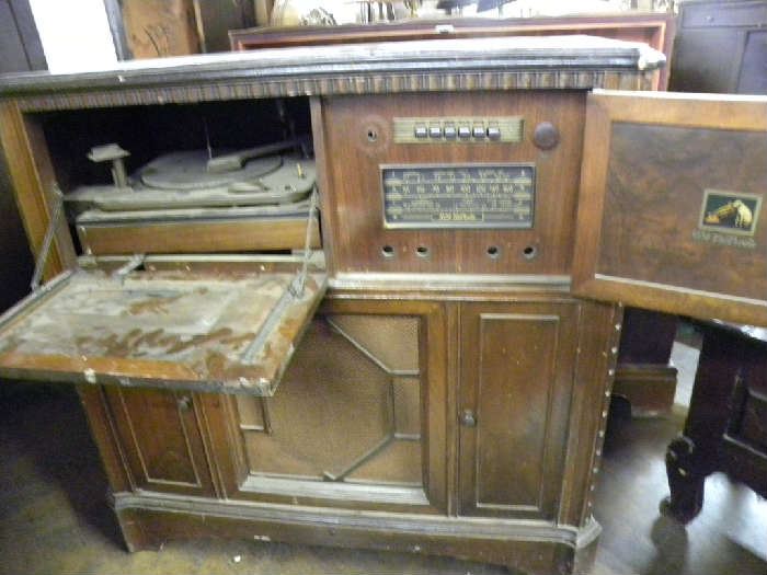 Antique RCA Victrola Stereo
