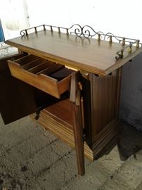 Thomasville Bar cart on casters, ONLY $25 on Saturday!