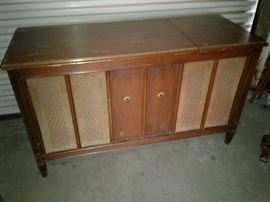 Vintage Mid Century Modern stereo cabinet