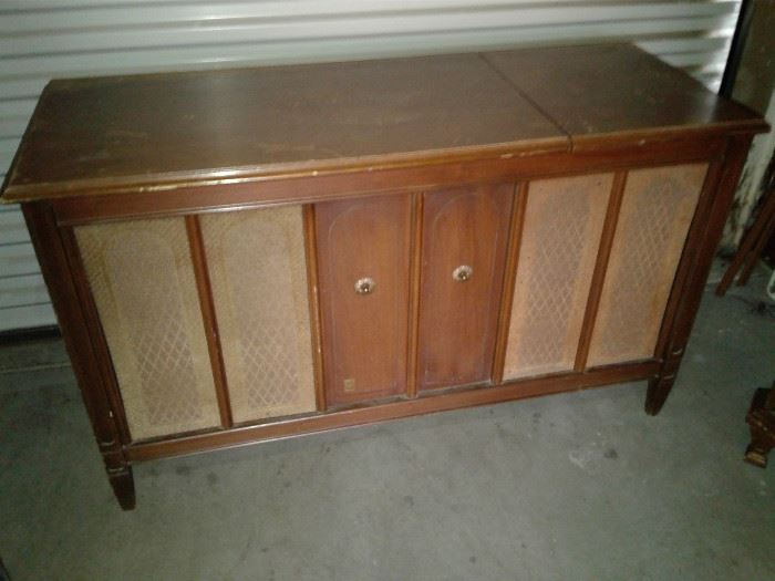 Vintage Mid Century Modern stereo cabinet