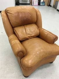 Hancock & Moore SUPER comfortable leather chair at less then 10% the original cost!!!!!