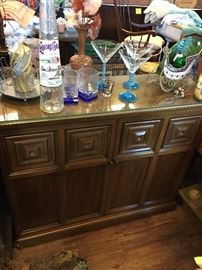 Bar Cabinet with custom Glass.