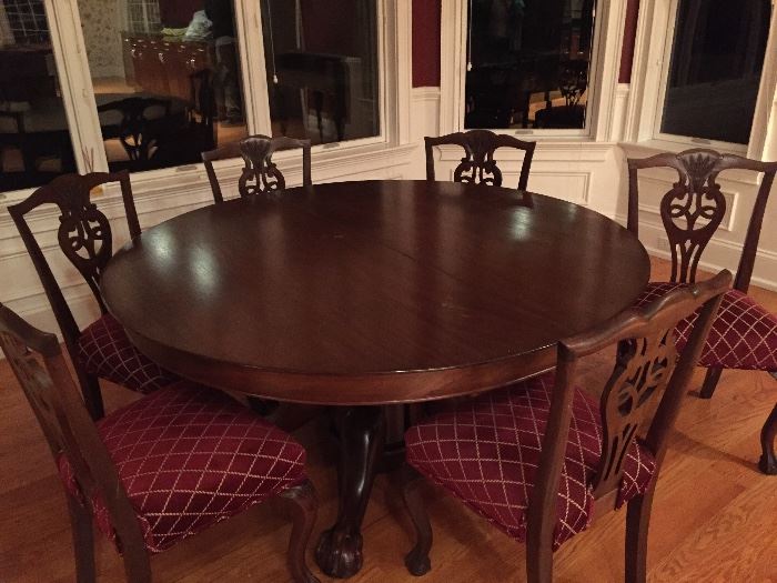 Antique Banquet Table / 6 Chairs/ leaves $2,495