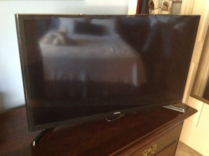 Flat Screen TV $ 100.00