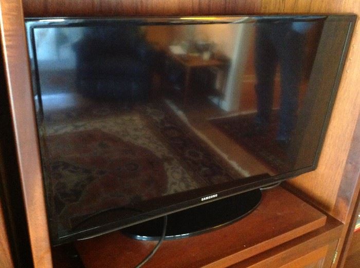 Samsung Flat Screen TV $ 120.00
