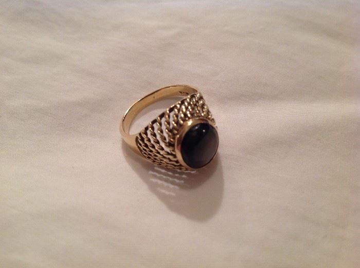 14 kt gold ring with obdidian stone - size 6.5 - $ 125.00