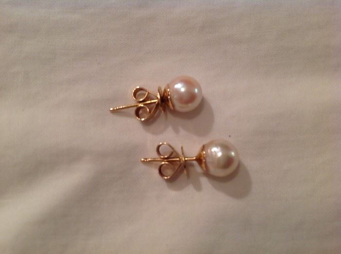 Pearl earrings with 14 kt backings - $ 100.00