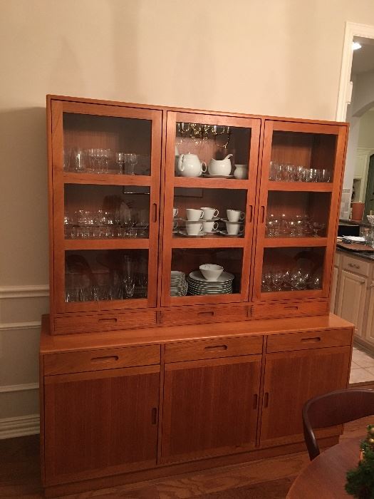 Fabulous Vintage Lighted Mid Century Teak Display Cabinet