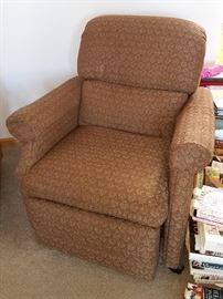Recliner (nice and small...fits anywhere!)