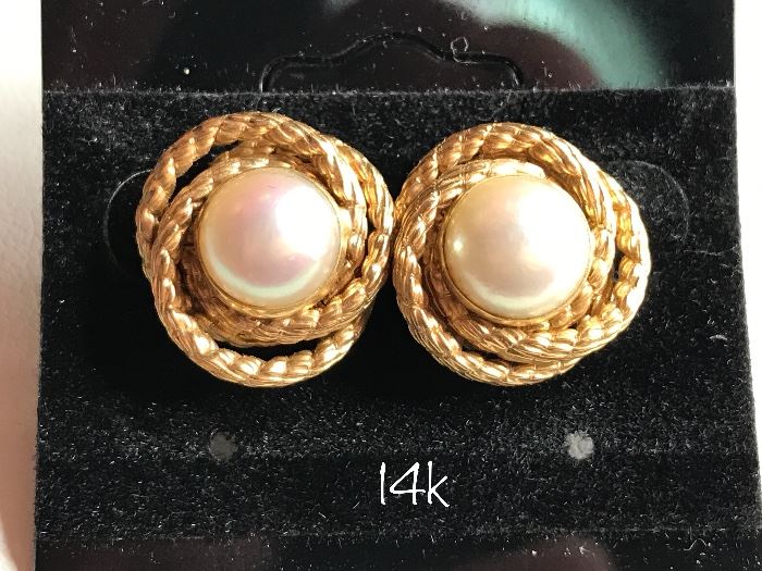 14k/pearl earrings 