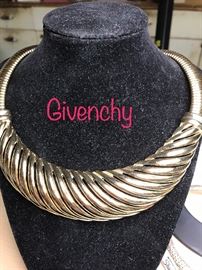 Givenchy vintage necklace 
