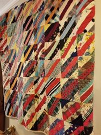 There are so many quilts. Beautiful color