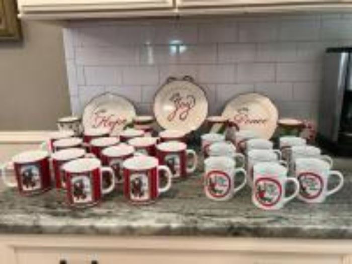 Holiday plates and mugs 