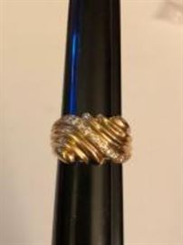 gold and diamond ring