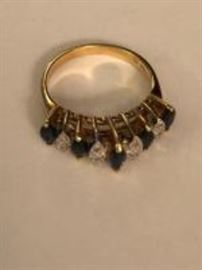 gold and sapphire ring