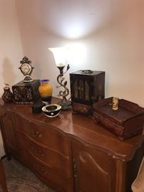 ANTIQUES AND COLLECTIBLES