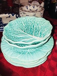 CABBAGE DISHES AND BOWLS