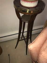 WOODEN MID-CENTURY MODERN TALL STAND