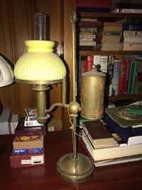 ANTIQUE BRASS LAMP