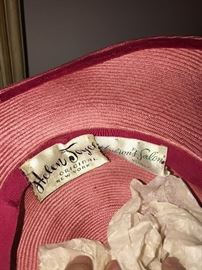 WOMENS VINTAGE HATS