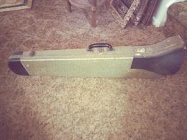 GETZEN "DELUXE" TROMBONE, AND ORIGINAL CARRYING CASE - CIRCA 1940's